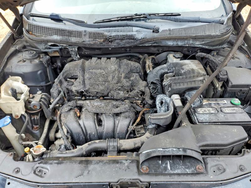 Photo 11 from auction – 2011 HYUNDAI SONATA with VIN 5NPEB4AC0BH210717