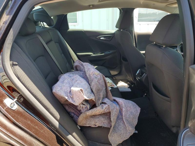 Photo 10 from auction – 2020 CHEVROLET MALIBU with VIN 1G1ZD5ST3LF089296