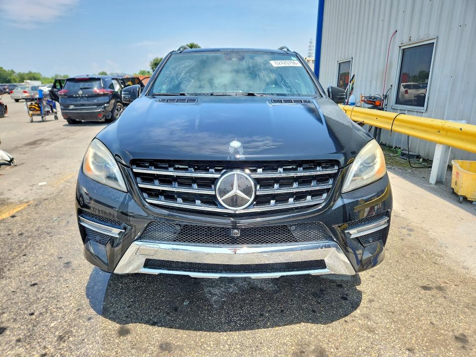 Photo 5 from auction – 2015 MERCEDES-BENZ ML with VIN 4JGDA5GB1FA482687
