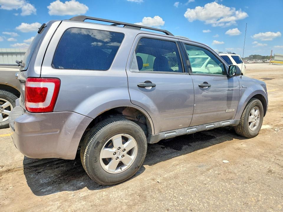 Photo 3 from auction – 2008 FORD ESCAPE with VIN 1FMCU03158KE76293