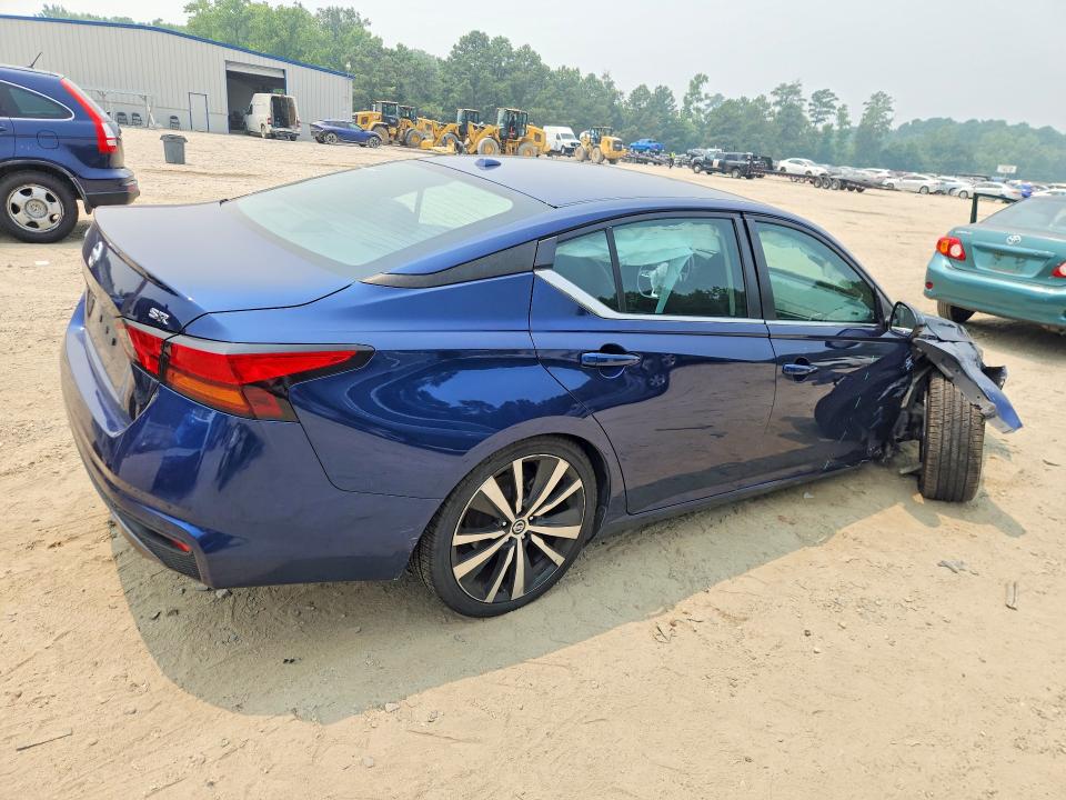 Photo 3 from auction – 2021 NISSAN ALTIMA with VIN 1N4BL4CV4MN325666