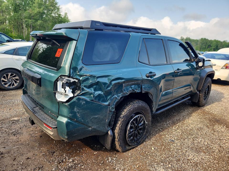 Zdjęcie 3 z aukcji – 2025 TOYOTA 4RUNNER z VIN JTEVB5BR0S5004429
