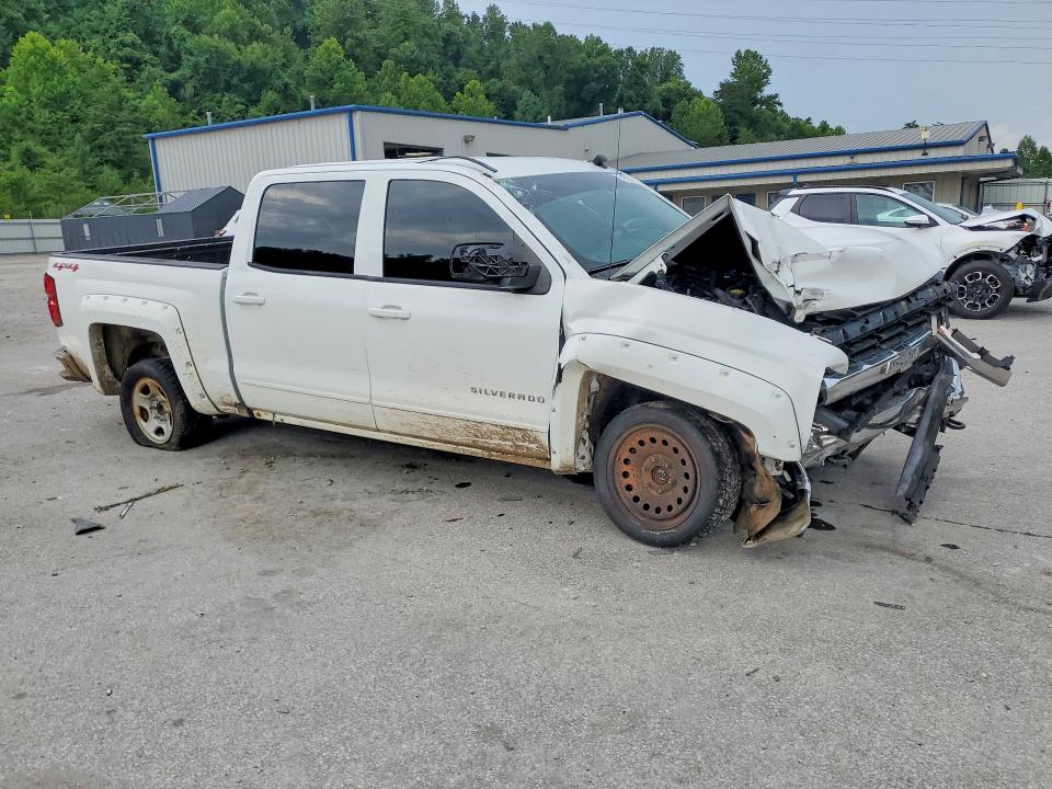 Photo 4 from auction – 2017 CHEVROLET SILVERADO with VIN 3GCUKREC9HG213877