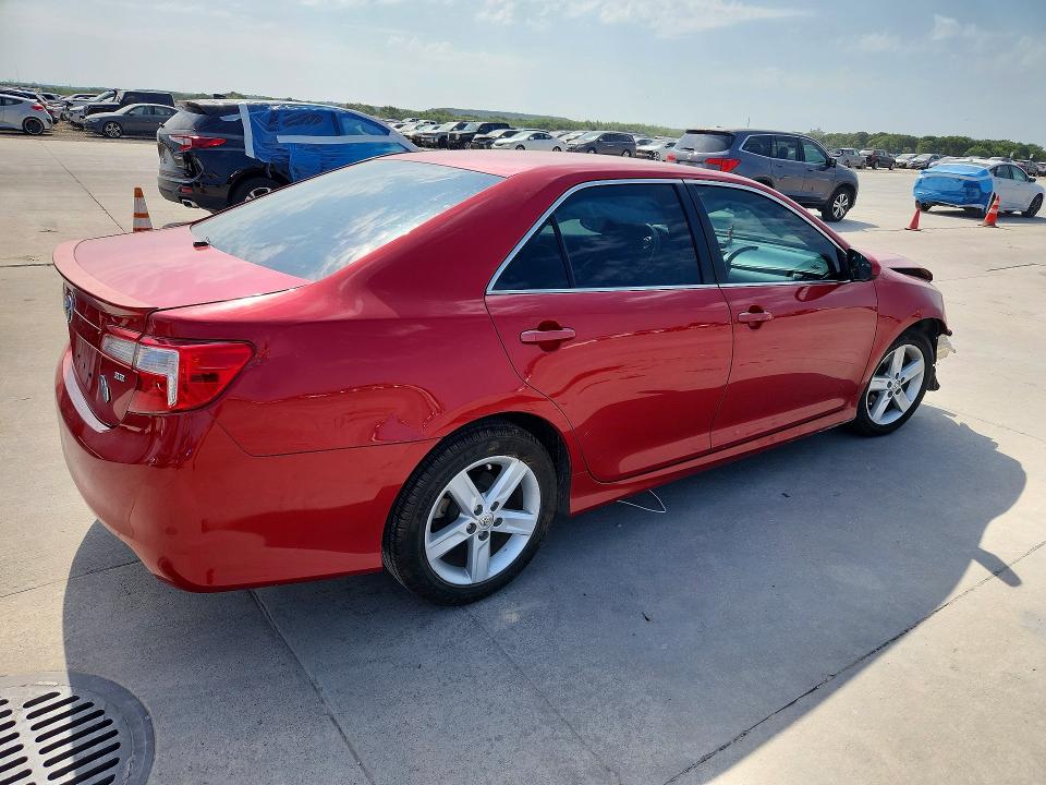 Photo 3 from auction – 2013 TOYOTA CAMRY with VIN 4T1BF1FK7DU719004