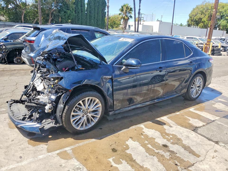 TOYOTA CAMRY 2020 with VIN 4T1F31AK3LU010490 - Photo from auction
