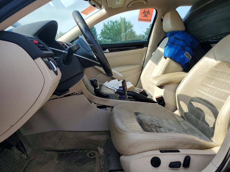 Photo 7 from auction – 2014 VOLKSWAGEN PASSAT with VIN 1VWCN7A32EC018339