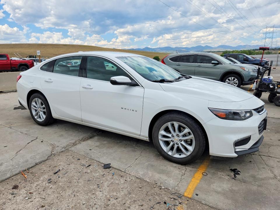 Photo 4 from auction – 2017 CHEVROLET MALIBU with VIN 1G1ZE5ST9HF119390