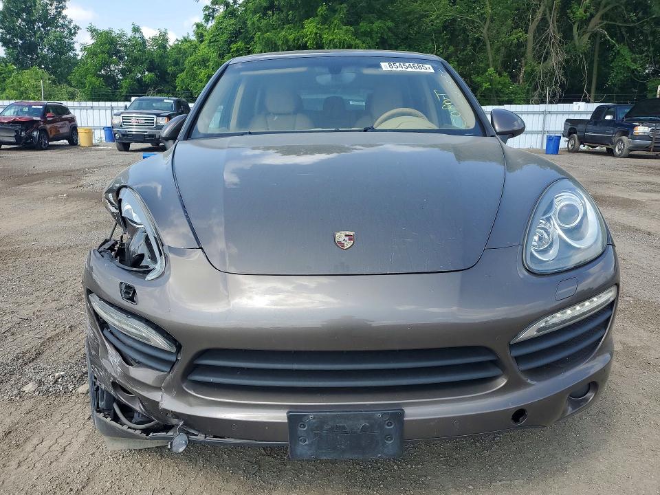 Photo 5 from auction – 2011 PORSCHE CAYENNE with VIN WP1AB2A28BLA45231