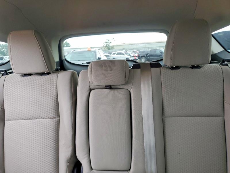 Foto 10 de la subasta – 2017 FORD ESCAPE con VIN 1FMCU0GD9HUF06338