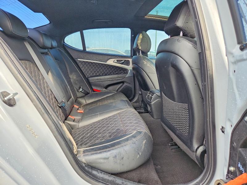 Photo 10 from auction – 2019 GENESIS G70 with VIN KMTG44LA6KU040160