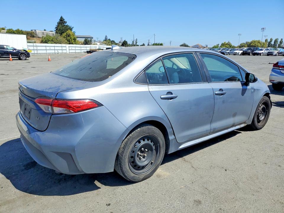 Photo 3 from auction – 2021 TOYOTA COROLLA with VIN 5YFEPMAE1MP258431