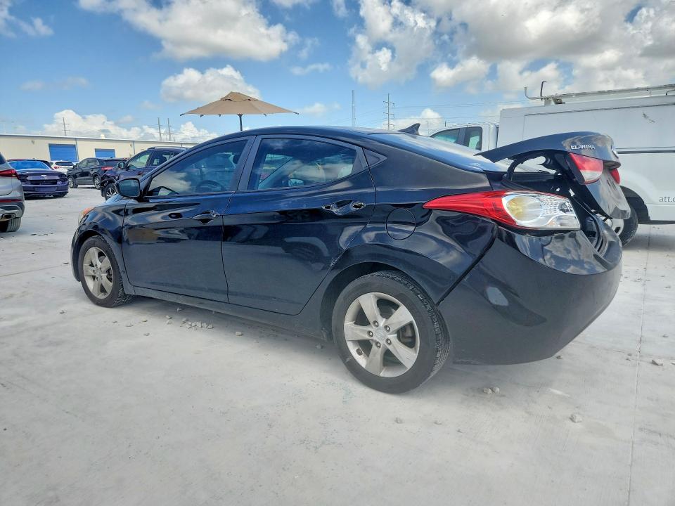 Photo 2 from auction – 2012 HYUNDAI ELANTRA with VIN KMHDH4AE2CU356485