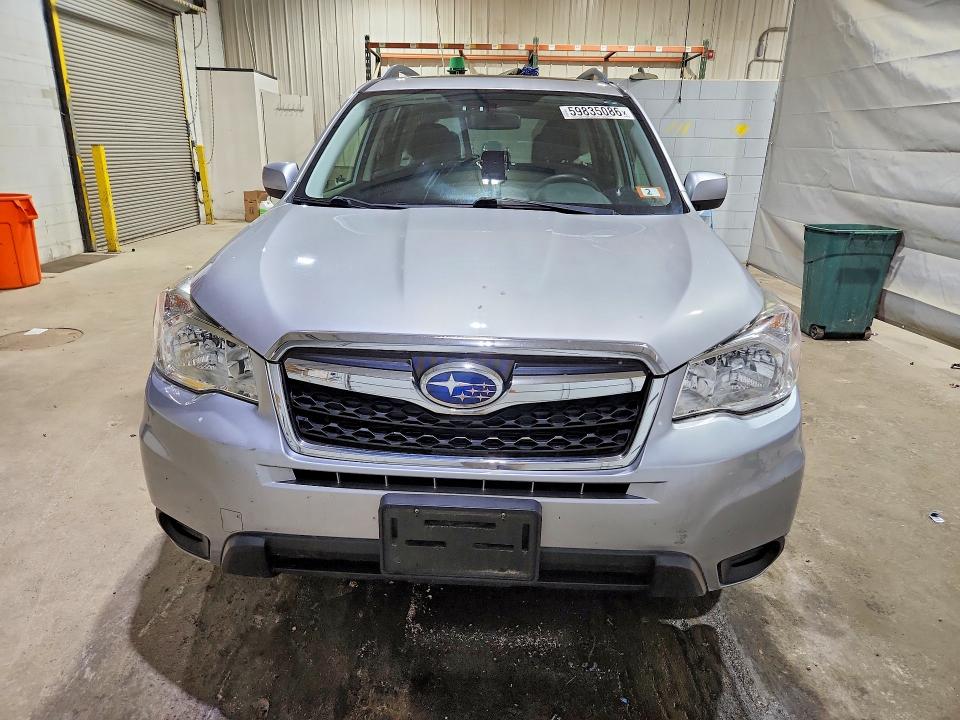 Photo 5 from auction – 2016 SUBARU FORESTER with VIN JF2SJADC5GH452913