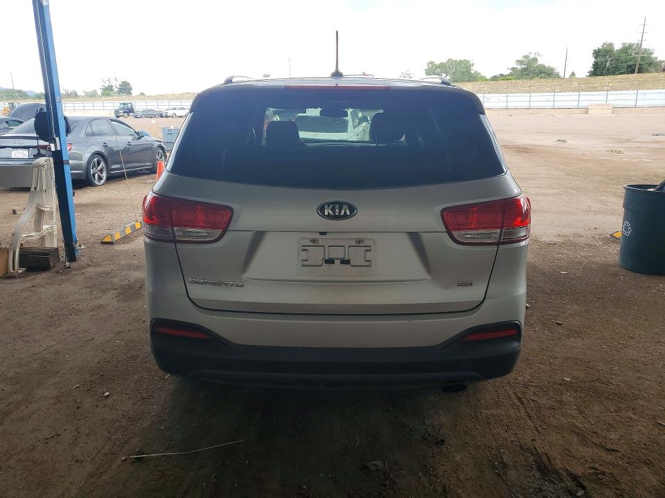 Photo 6 from auction – 2017 KIA SORENTO with VIN 5XYPGDA35HG204857