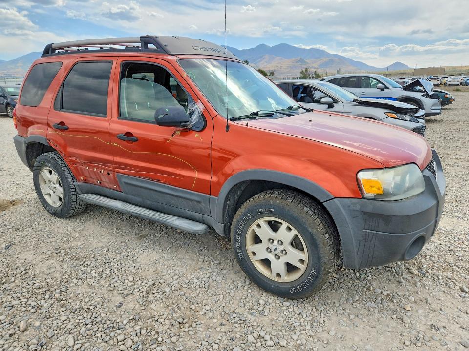 Photo 4 from auction – 2006 FORD ESCAPE with VIN 1FMCU931X6KA33929