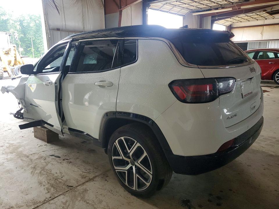 Photo 2 from auction – 2025 JEEP COMPASS with VIN 3C4NJDCN8ST615984