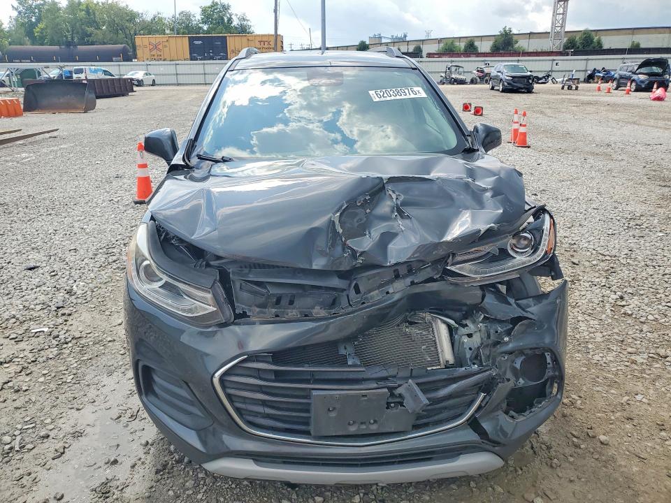 Photo 5 from auction – 2017 CHEVROLET TRAX with VIN 3GNCJLSB6HL272066
