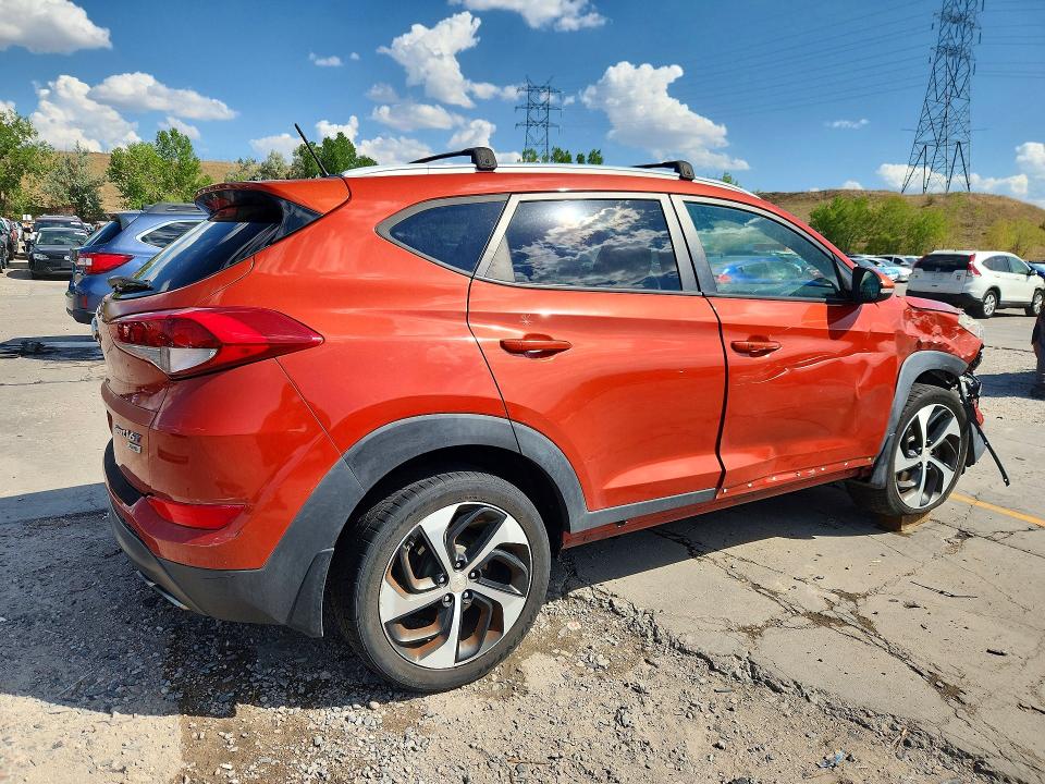 Photo 3 from auction – 2016 HYUNDAI TUCSON with VIN KM8J3CA20GU095588