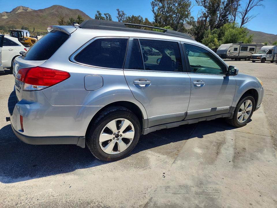 Photo 3 from auction – 2012 SUBARU OUTBACK with VIN 4S4BREHCXC2263532