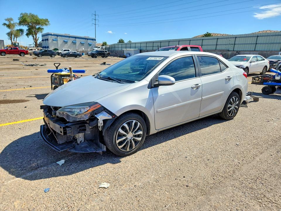 TOYOTA COROLLA 2017 مع رقم تعريف المركبة 2T1BURHE1HC834037 - صورة من المزاد