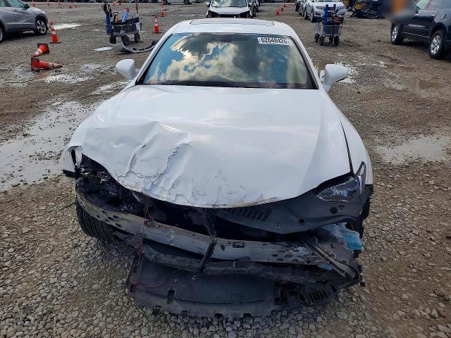 Photo 5 from auction – 2015 LEXUS RC with VIN JTHSE5BC0F5001013