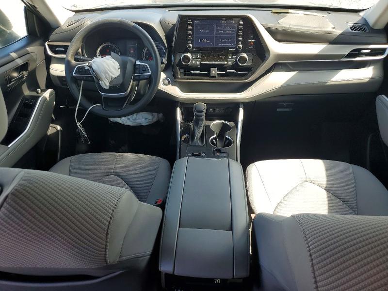 Photo 8 from auction – 2022 TOYOTA HIGHLANDER with VIN 5TDCZRAH3NS093256