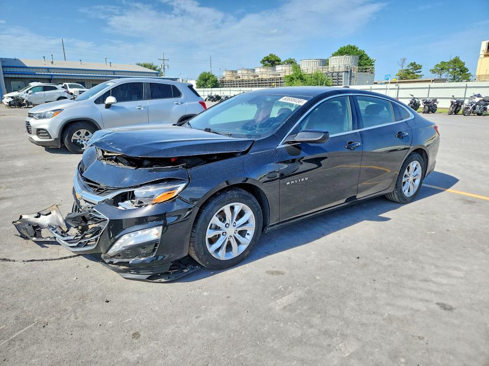 CHEVROLET MALIBU 2019 with VIN 1G1ZD5ST2KF139782 - Photo from auction
