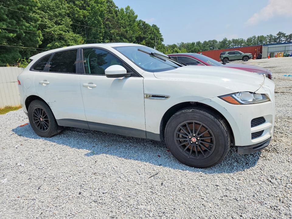 Photo 4 from auction – 2017 JAGUAR F-PACE with VIN SADCS2BV3HA062837