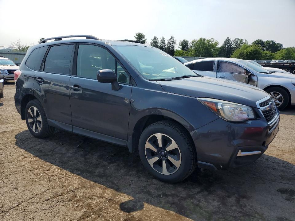 Photo 4 from auction – 2017 SUBARU FORESTER with VIN JF2SJAEC9HH469231