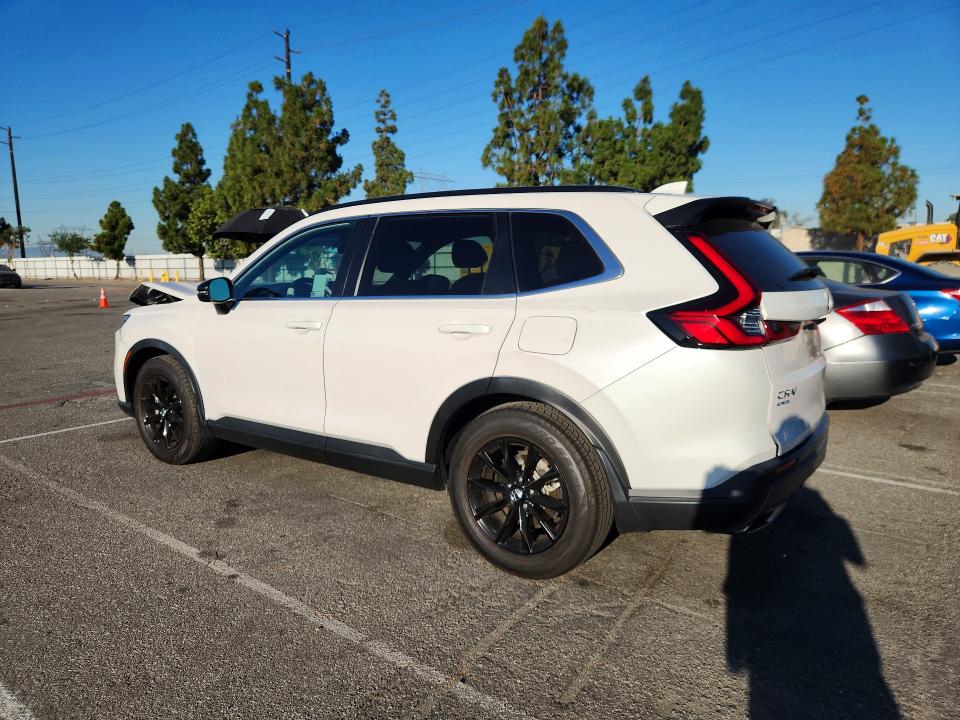 Photo 2 from auction – 2023 HONDA CR-V with VIN 2HKRS5H51PH712139