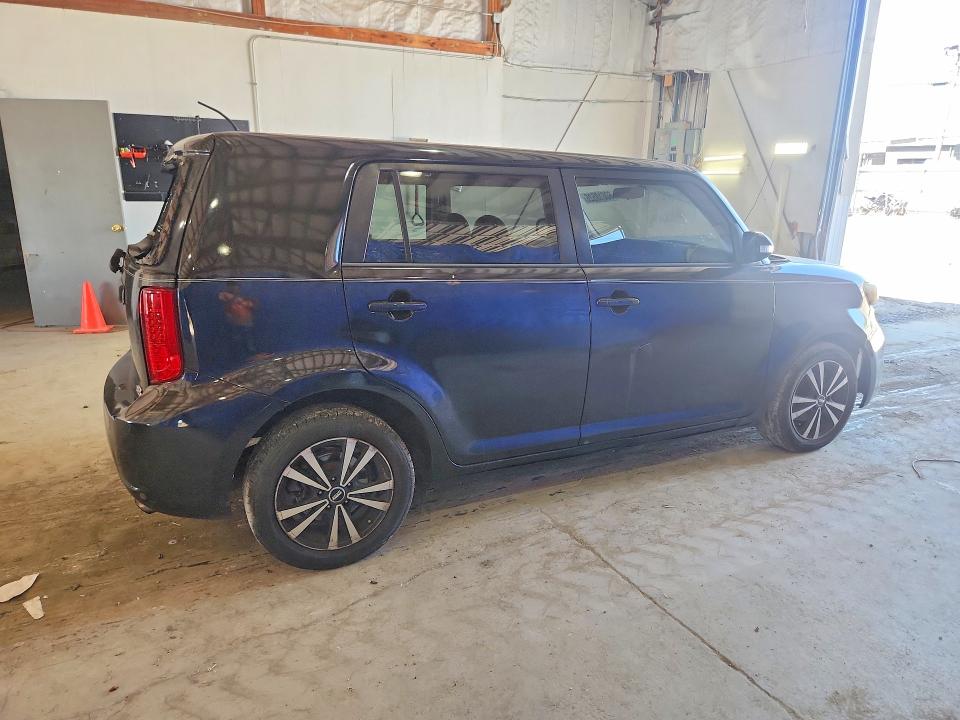Photo 3 from auction – 2010 TOYOTA SCION with VIN JTLZE4FE6A1115110