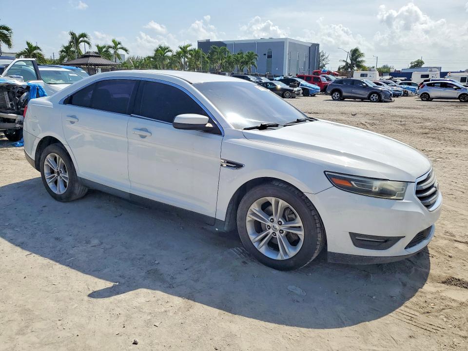 Photo 4 from auction – 2014 FORD TAURUS with VIN 1FAHP2E83EG173573