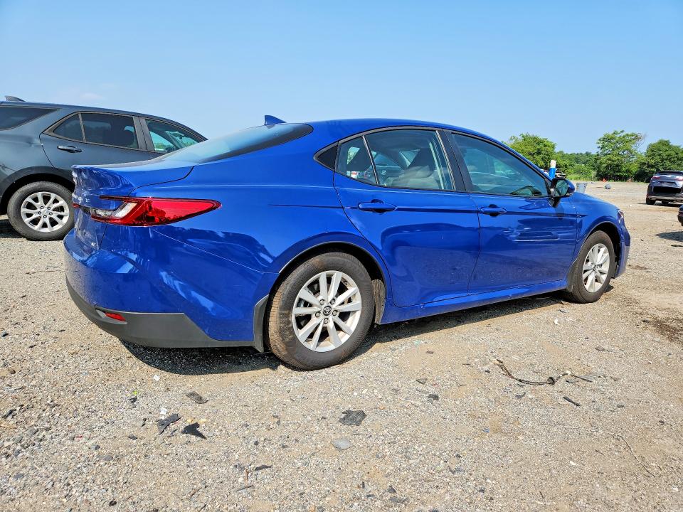 Photo 3 from auction – 2026 TOYOTA CAMRY with VIN 4T1DAACK1TU292686