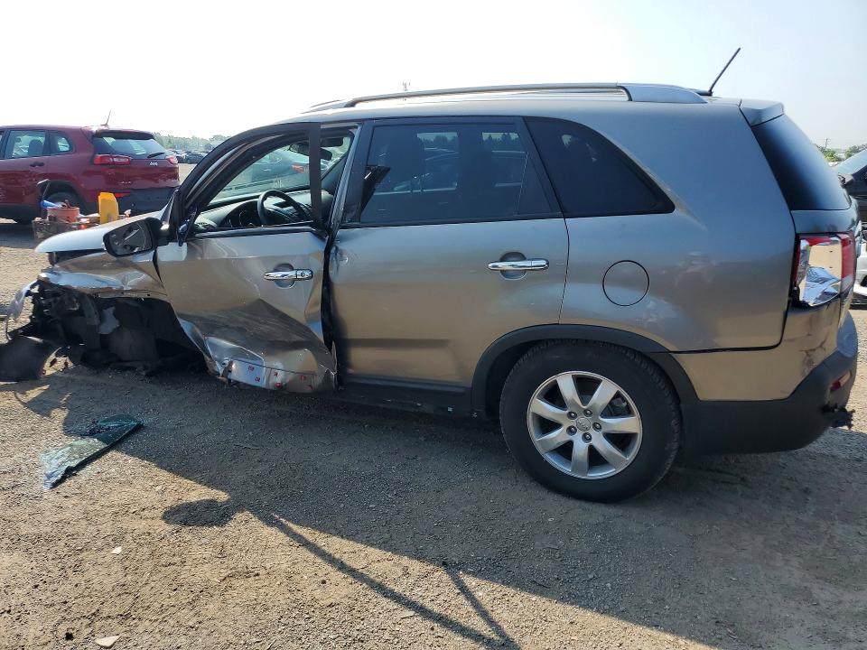 Photo 2 from auction – 2013 KIA SORENTO with VIN 5XYKT3A63DG335239