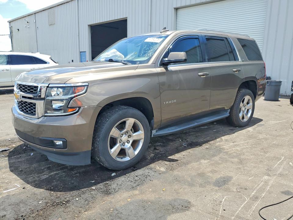 CHEVROLET TAHOE 2016 with VIN 1GNSCBKC5GR318552 - Photo from auction