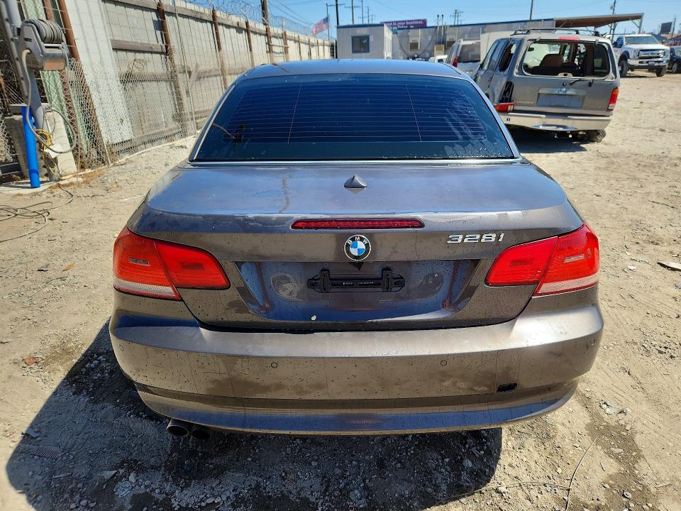 Photo 6 from auction – 2010 BMW 328 with VIN WBAWL1C55AP492643