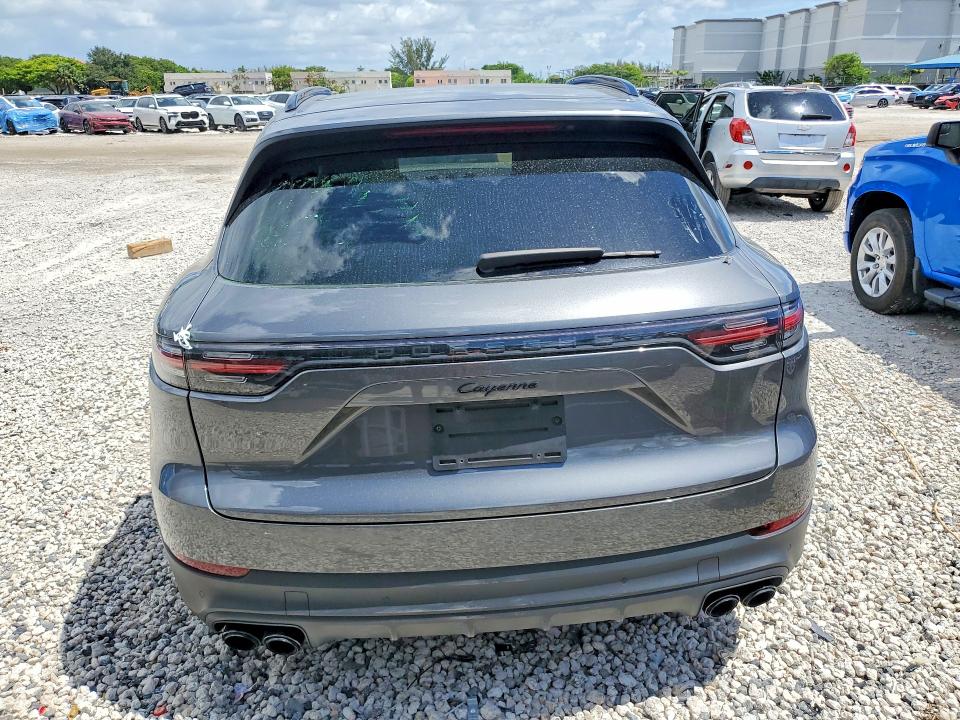 Photo 6 from auction – 2022 PORSCHE CAYENNE with VIN WP1AA2AY4NDA04083