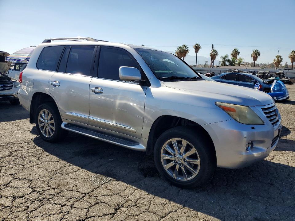 Photo 4 from auction – 2010 LEXUS LX with VIN JTJHY7AX9A4054775