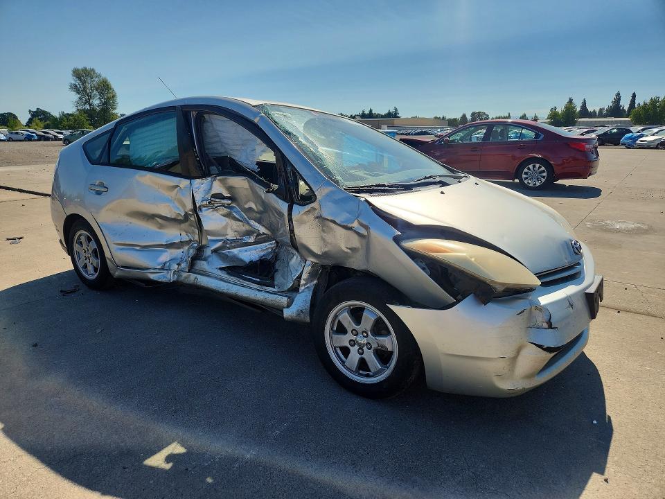 Photo 4 from auction – 2004 TOYOTA PRIUS with VIN JTDKB20UX40116071