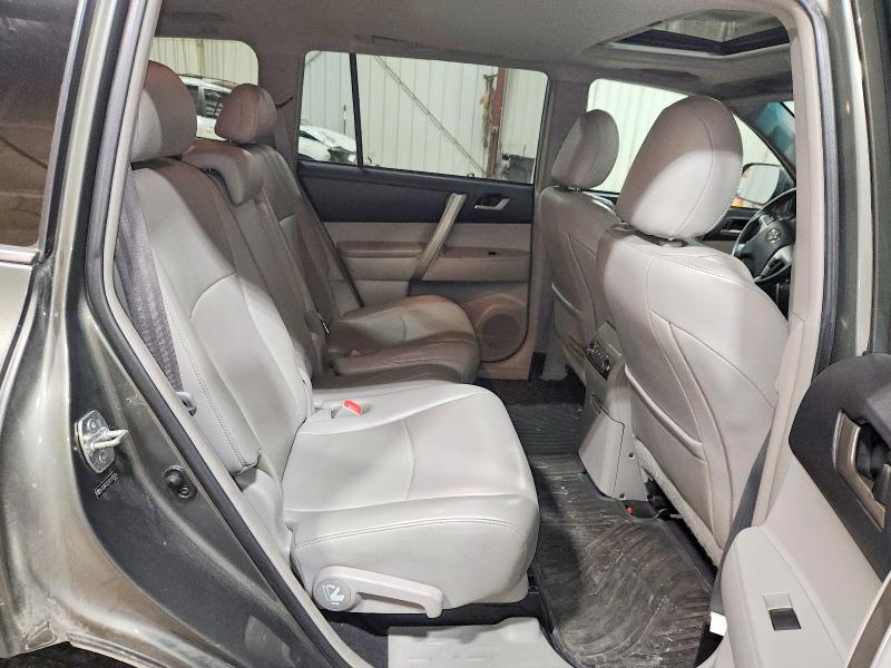 Photo 11 from auction – 2012 TOYOTA HIGHLANDER with VIN 5TDBK3EH7CS159358