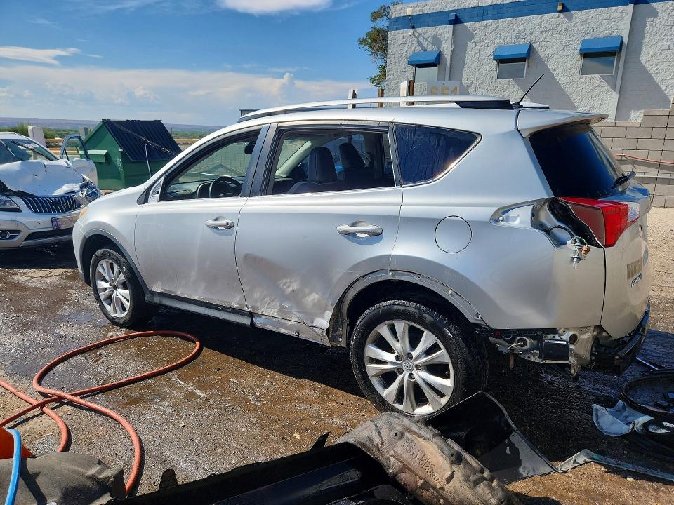 Photo 2 from auction – 2013 TOYOTA RAV4 with VIN 2T3YFREV0DW066947