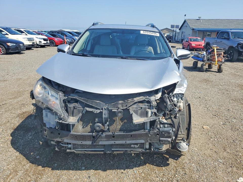 Photo 5 from auction – 2015 TOYOTA RAV4 with VIN JTMDFREV5FD133542