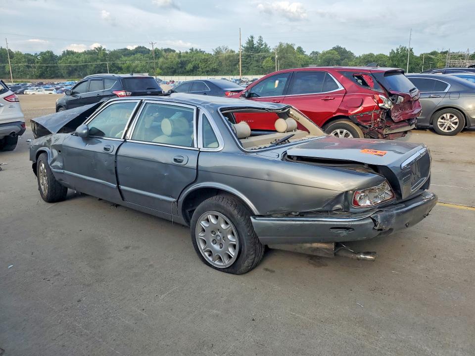 Photo 2 from auction – 2003 JAGUAR XJ8 with VIN SAJDA14C03LF56762