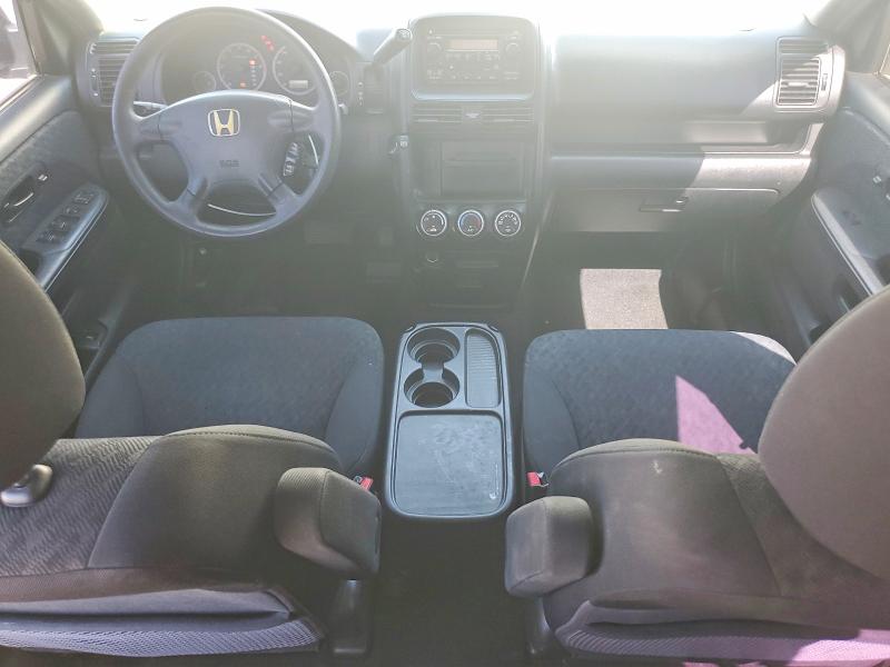Photo 8 from auction – 2005 HONDA CR-V with VIN JHLRD68545C003622