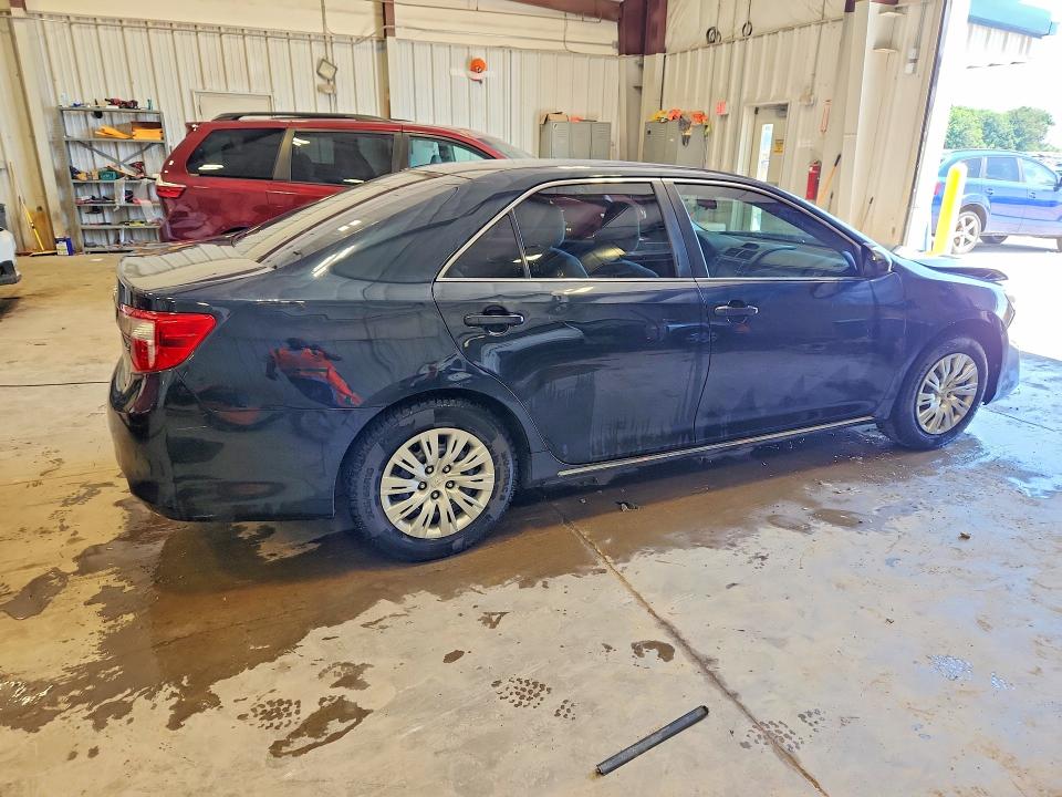 Photo 3 from auction – 2014 TOYOTA CAMRY with VIN 4T4BF1FK6ER377293