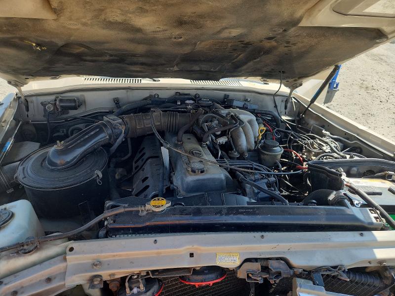 Photo 12 from auction – 1997 LEXUS LX with VIN JT6HJ88J9V0167628