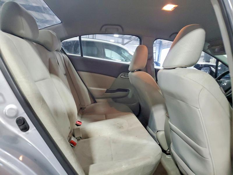 Photo 10 from auction – 2012 HONDA CIVIC with VIN 2HGFB2F58CH563270