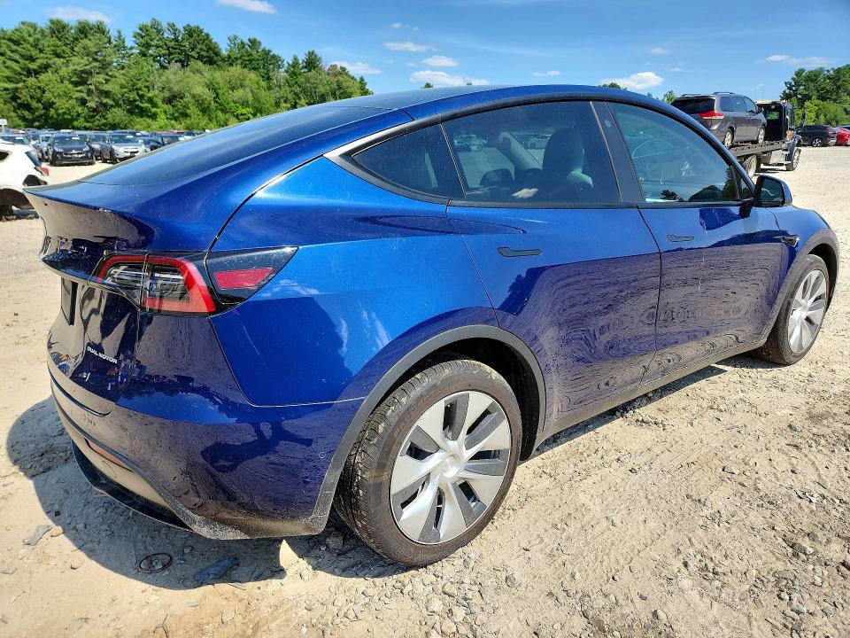 Photo 3 from auction – 2022 TESLA MODEL Y with VIN 7SAYGDEE0NF368250