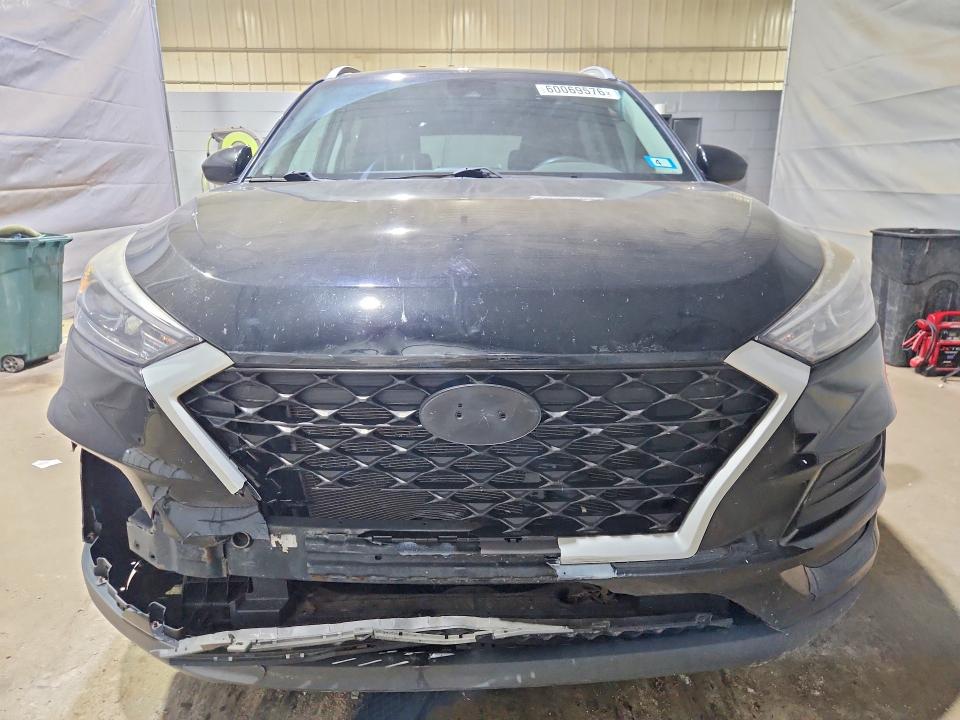 Photo 5 from auction – 2019 HYUNDAI TUCSON with VIN KM8J3CA41KU045650