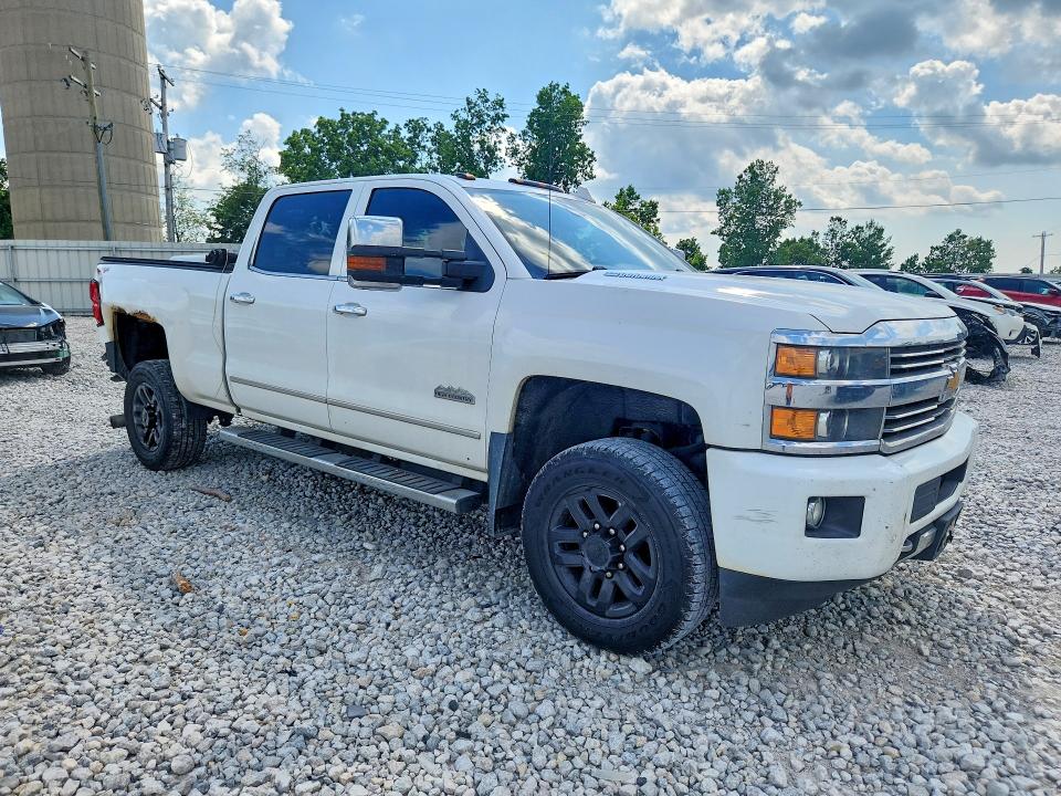 Photo 4 from auction – 2015 CHEVROLET SILVERADO with VIN 1GC1KXE81FF563683